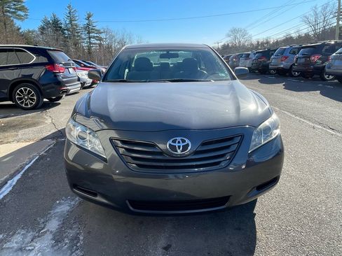 Used 2008 Toyota Camry LE image 2