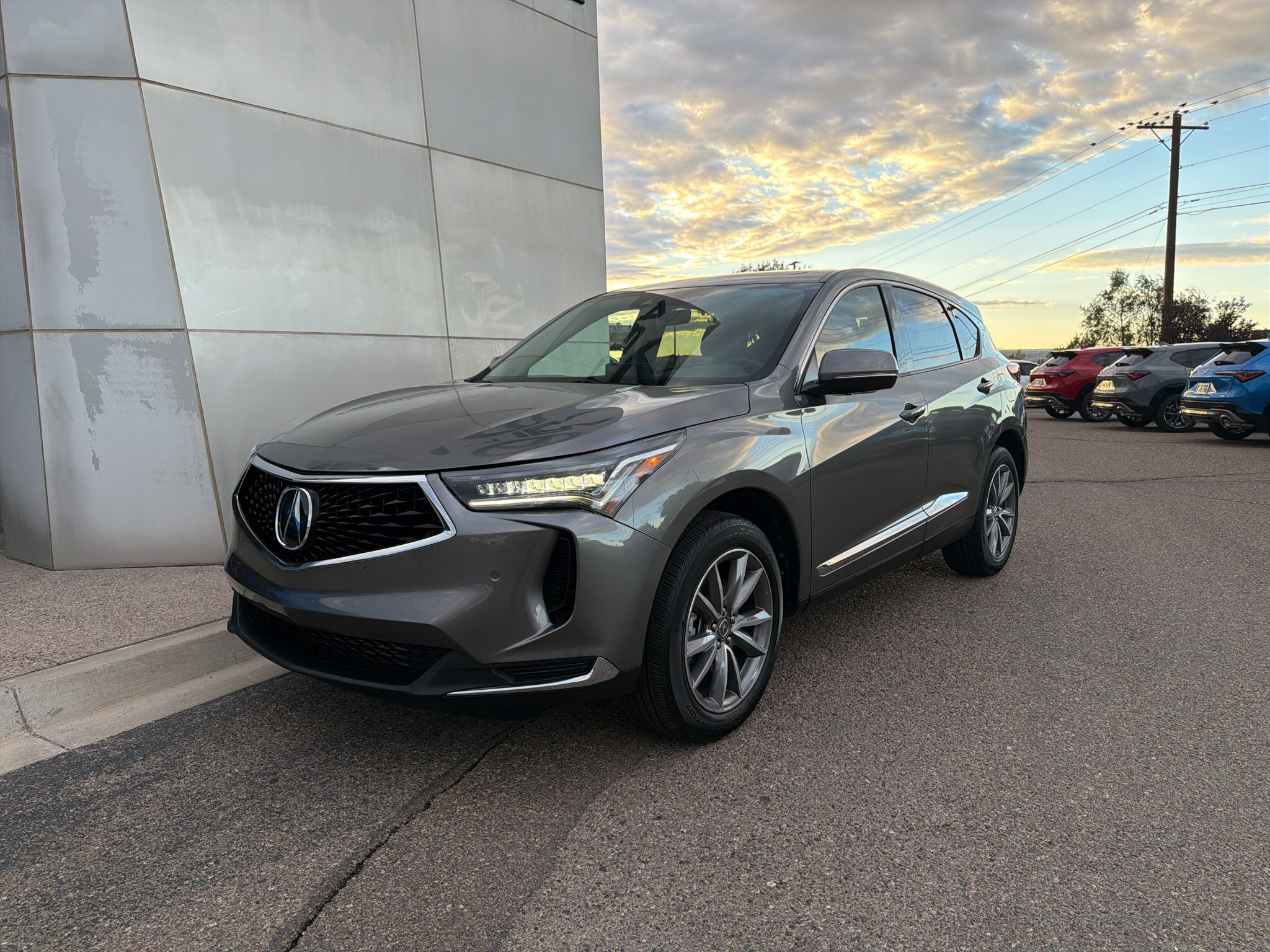 Certified 2024 Acura RDX w/ Technology Package AWD/4WD image 3