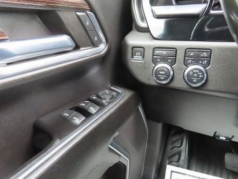 Used 2024 GMC Sierra 3500 SLE w/ SLE Convenience Package image 31