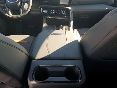 Used 2026 GMC Sierra 2500 AT4 w/ AT4 Premium Plus Package image 22