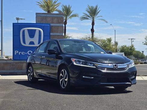 Used 2016 Honda Accord EX image 3