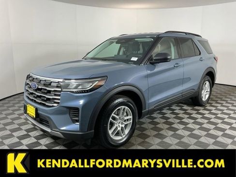 New 2026 Ford Explorer Active AWD/4WD image 1