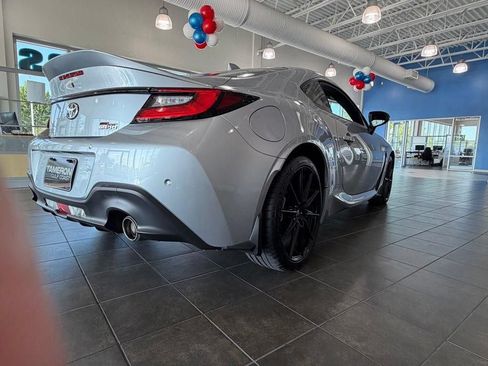 Used 2025 Toyota GR86 Premium RWD image 7