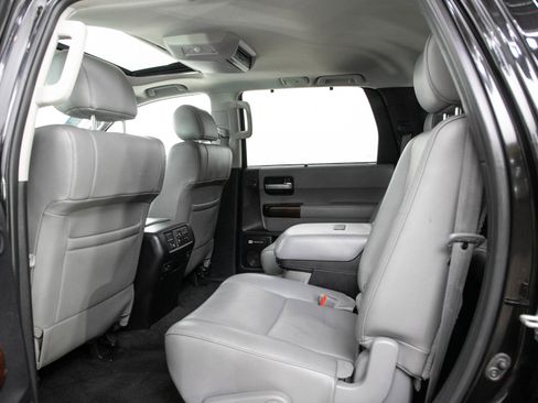 Used 2016 Toyota Sequoia Platinum AWD/4WD image 16