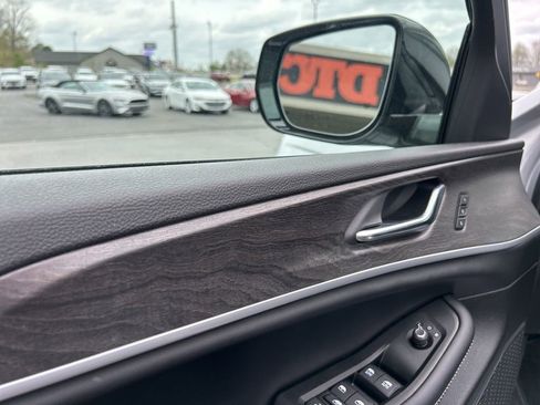 Used 2025 Jeep Grand Cherokee L Limited w/ Black Appearance Package image 23