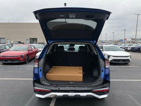 New 2025 Kia Sportage SX FWD image 8