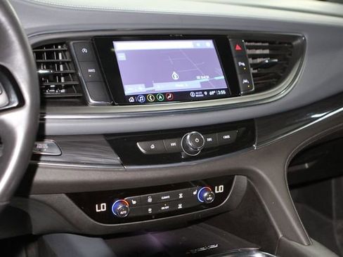 Used 2023 Buick Enclave Essence w/ Experience Buick Package AWD/4WD image 20