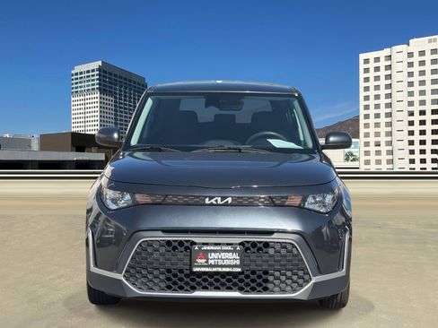 Used 2023 Kia Soul LX w/ Option Group 015 FWD image 2