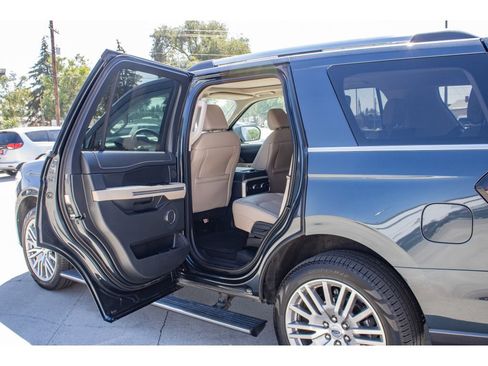 Used 2024 Ford Expedition Limited AWD/4WD image 15