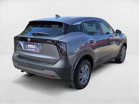 Used 2025 Nissan Kicks S image 5