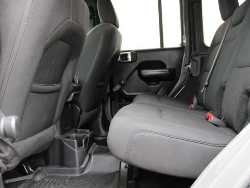 Used 2021 Jeep Wrangler Unlimited Sport AWD/4WD image 35