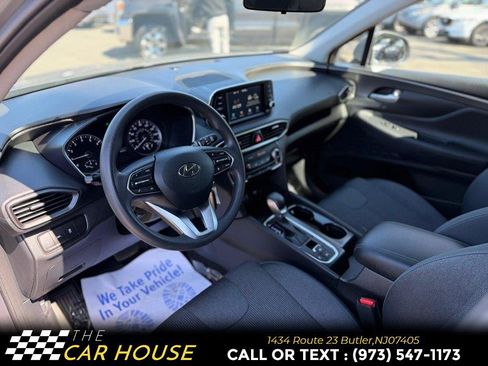 Used 2020 Hyundai Santa Fe SE FWD image 15