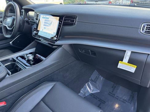 New 2026 Jeep Grand Wagoneer Limited image 7