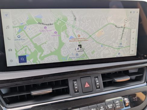 Used 2025 Lexus ES 350 w/ Premium Package FWD image 10