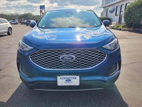 Certified 2024 Ford Edge SEL w/ Convenience Package AWD/4WD image 3