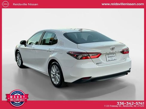 Used 2024 Toyota Camry LE image 4