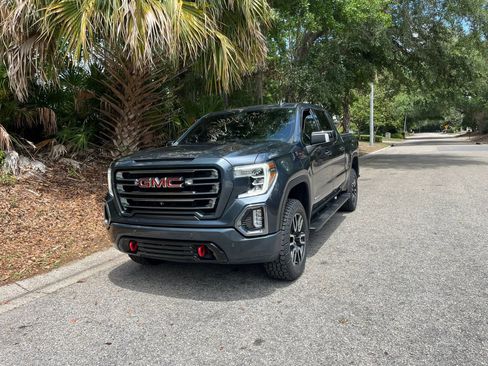 Used 2021 GMC Sierra 1500 AT4 w/ AT4 Value Package AWD/4WD image 7