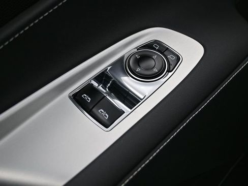 Used 2025 Chevrolet Corvette Stingray Coupe w/ Z51 Performance Package image 12