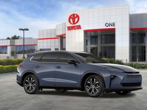 New 2025 Toyota Crown Signia image 15