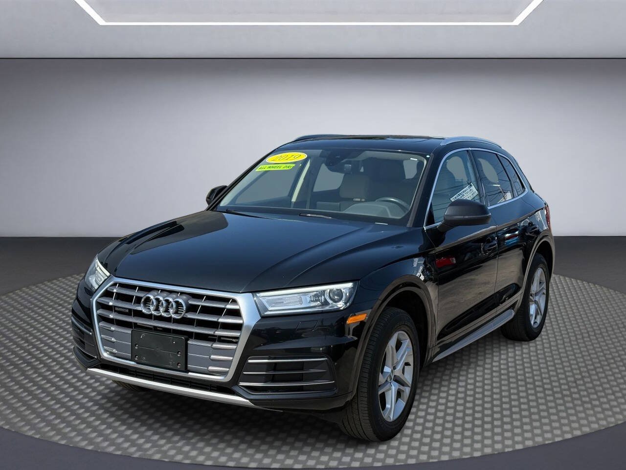 Used 2019 Audi Q5 2.0T Premium w/ Convenience Package AWD/4WD image 3
