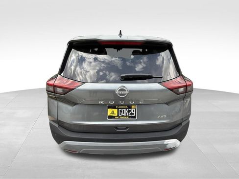Used 2023 Nissan Rogue S AWD/4WD image 6