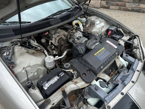 Used 2002 Chevrolet Camaro LT RWD image 13