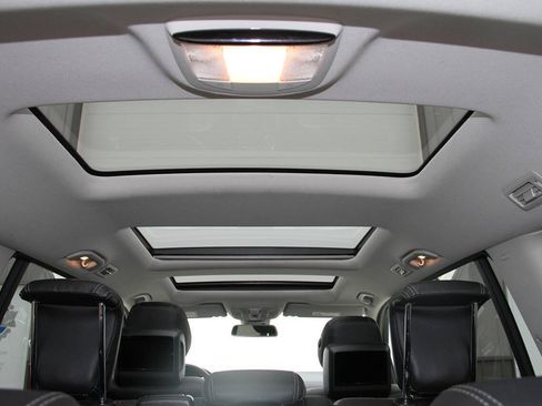 Used 2014 Mercedes-Benz GL 450 4MATIC image 16