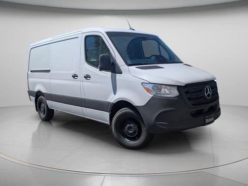 New 2026 Mercedes-Benz Sprinter 2500 image 1