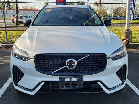 Used 2023 Volvo XC60 B5 Ultimate image 2