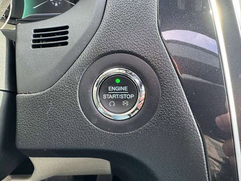 Used 2018 Ford Explorer Limited image 39