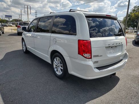 Used 2020 Dodge Grand Caravan SXT FWD image 4
