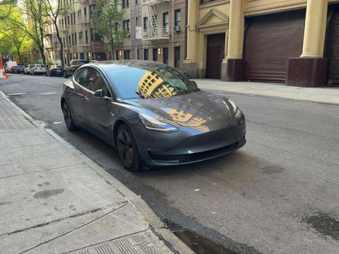 Used 2019 Tesla Model 3 Long Range AWD/4WD image 2