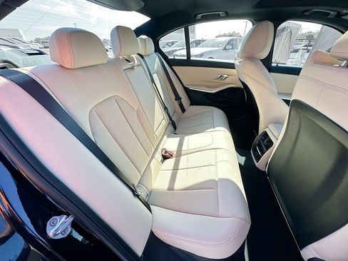 New 2025 BMW 330i Sedan w/ Convenience Package image 27