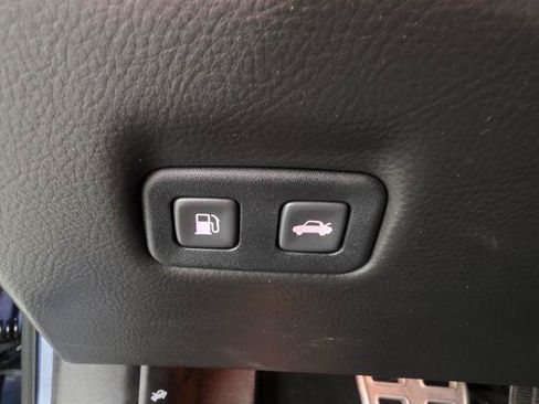 Used 2012 Chevrolet Corvette Grand Sport w/ 3LT Preferred Equipment Group RWD image 24