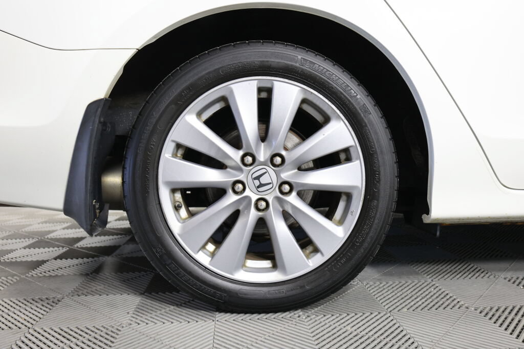 Used 2011 Honda Accord EX-L image 7