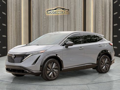 Used 2024 Nissan Ariya FWD image 3
