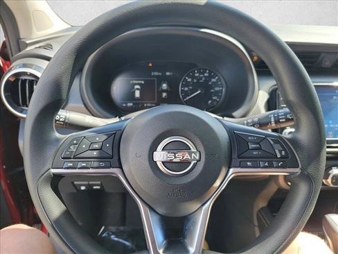 Used 2024 Nissan Kicks SV FWD image 15