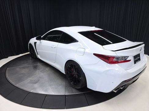 Used 2015 Lexus RC F w/ Premium Package RWD image 10
