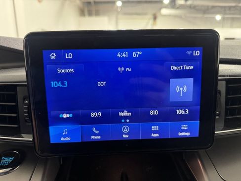 Used 2022 Ford Explorer XLT AWD/4WD image 5