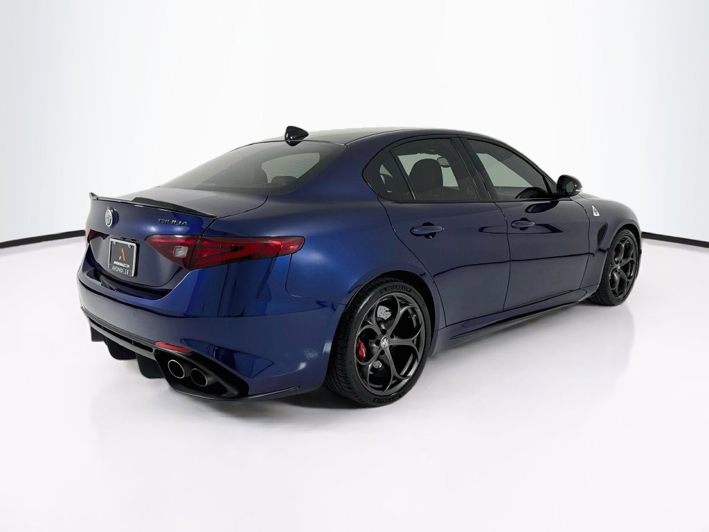 Used 2020 Alfa Romeo Giulia Quadrifoglio RWD image 9