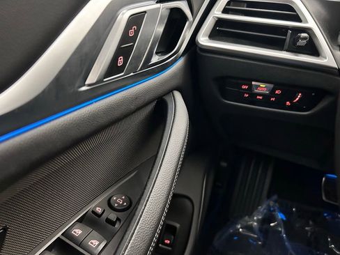 Used 2025 BMW i4 xDrive40i w/ M Sport Package AWD/4WD image 19