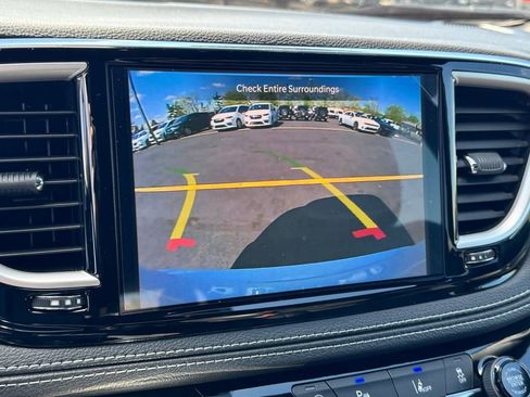 New 2026 Chrysler Pacifica Select FWD image 29