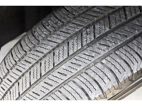 Used 2022 Chrysler Pacifica Touring-L image 35