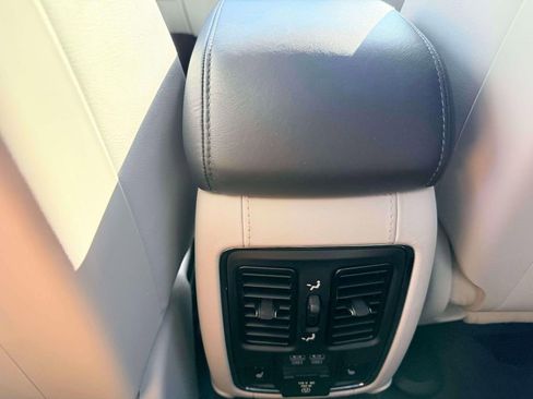 Used 2020 Jeep Grand Cherokee Summit image 14