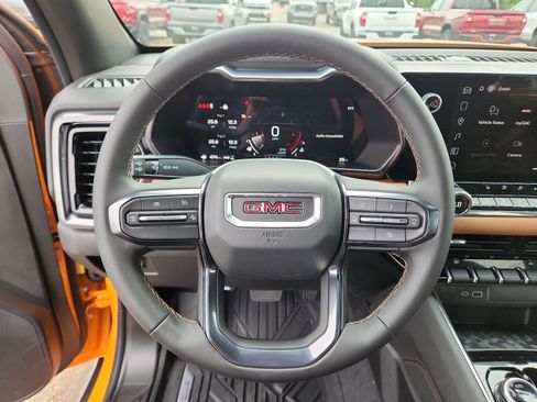 New 2026 GMC Canyon AT4 image 17