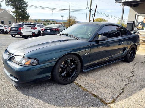 Used 1994 Ford Mustang GT image 1
