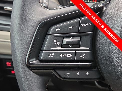 Used 2025 Subaru Forester Premium AWD/4WD image 21