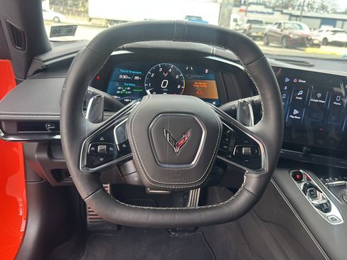 Used 2025 Chevrolet Corvette Stingray Preferred Cpe w/ Z51 Performance Package image 2