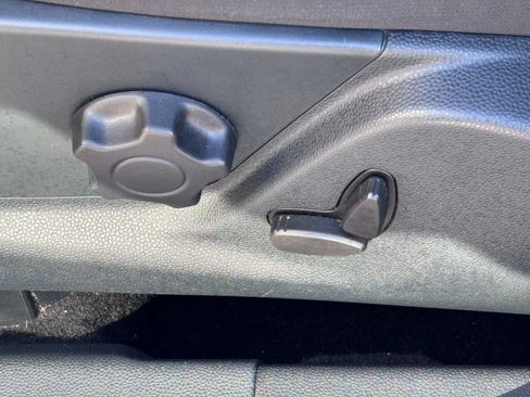 Used 2020 Ford EcoSport SE w/ SE Convenience Package FWD image 19