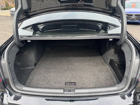 Used 2014 Volkswagen Passat TDI SEL Premium image 22